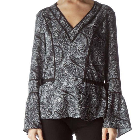 Marchesa Voyage Bell Sleeve Blouse - Picture 2 of 9